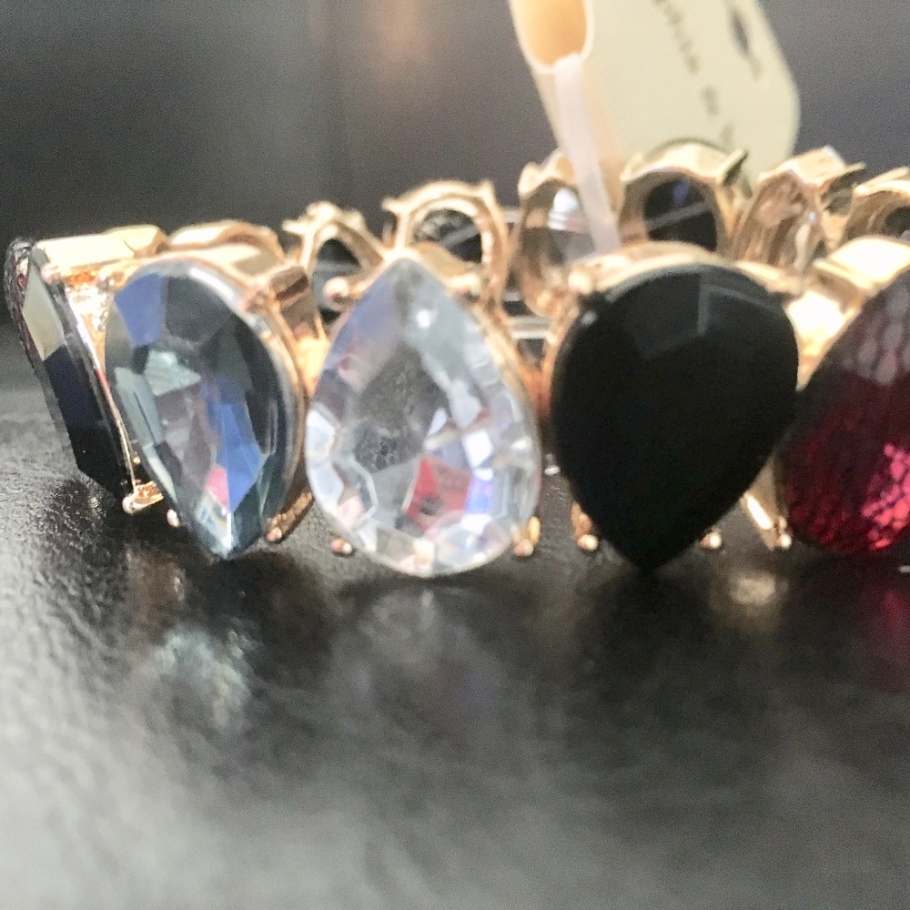 Sophia & Kate Pear Shaped Glam Stones Bracelet